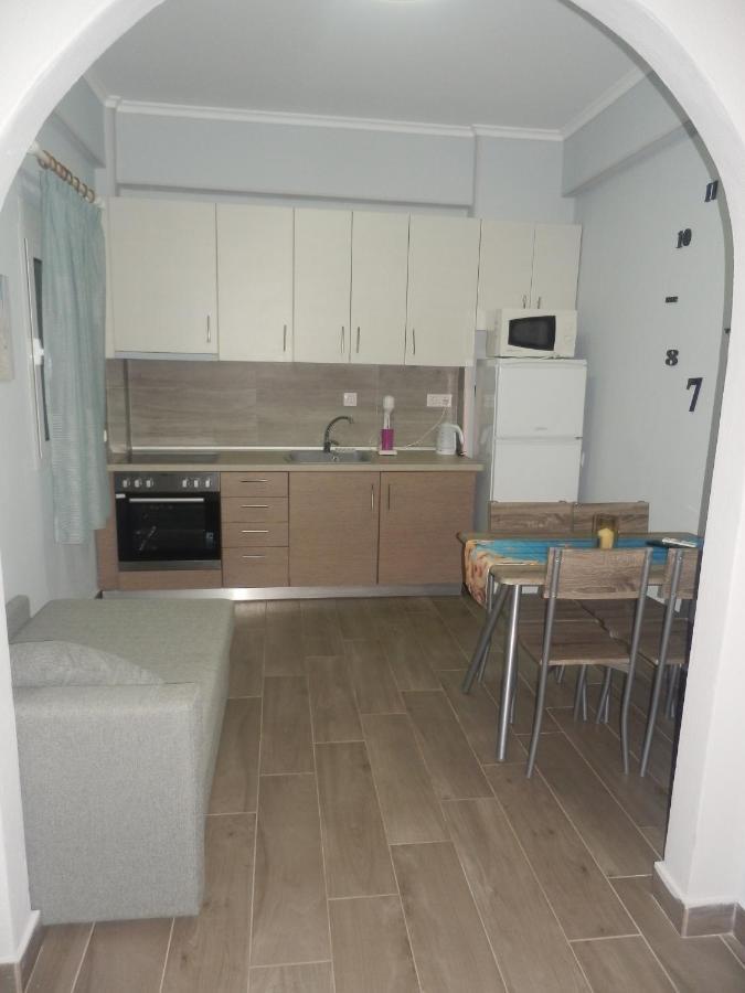 Zephyros Family Apartments 1 Órmos Panajías Eksteriør bilde